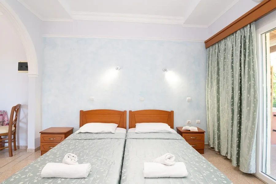 Bozikis Apartments Studios Corfu 3 4
