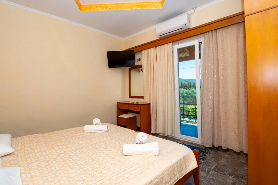 Bozikis Apartments Studios Corfu 4 2